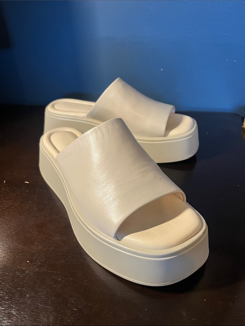 Vagabond Cream Platform Slide Mules